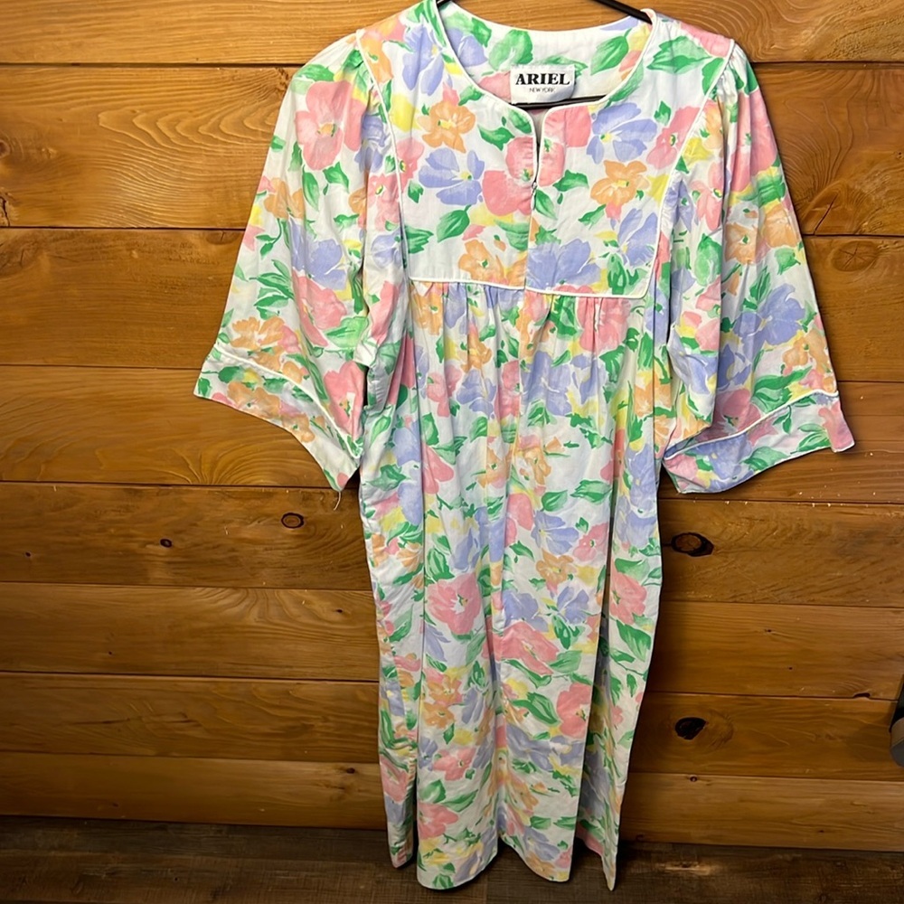 Ariel New York 70s Vintage Floral Zip-Up Dressing Gown Muumuu pockets retro dres